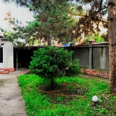 Ala-Bel Guesthouse Bishkek Exterior photo