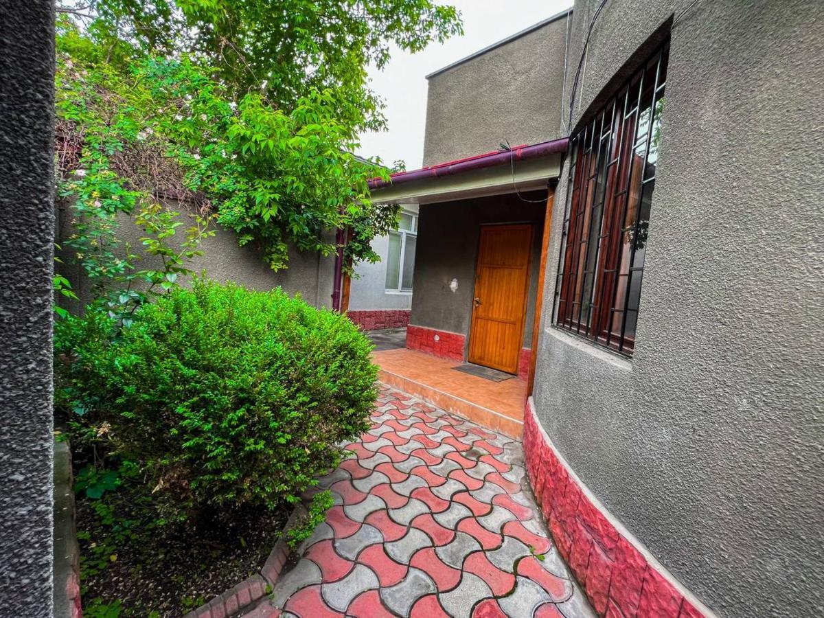 Ala-Bel Guesthouse Bishkek Exterior photo